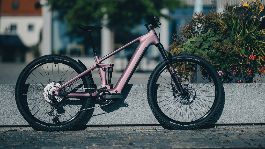 Cube Stereo Hybrid ONE22 Race 800 shiftblush'n'black