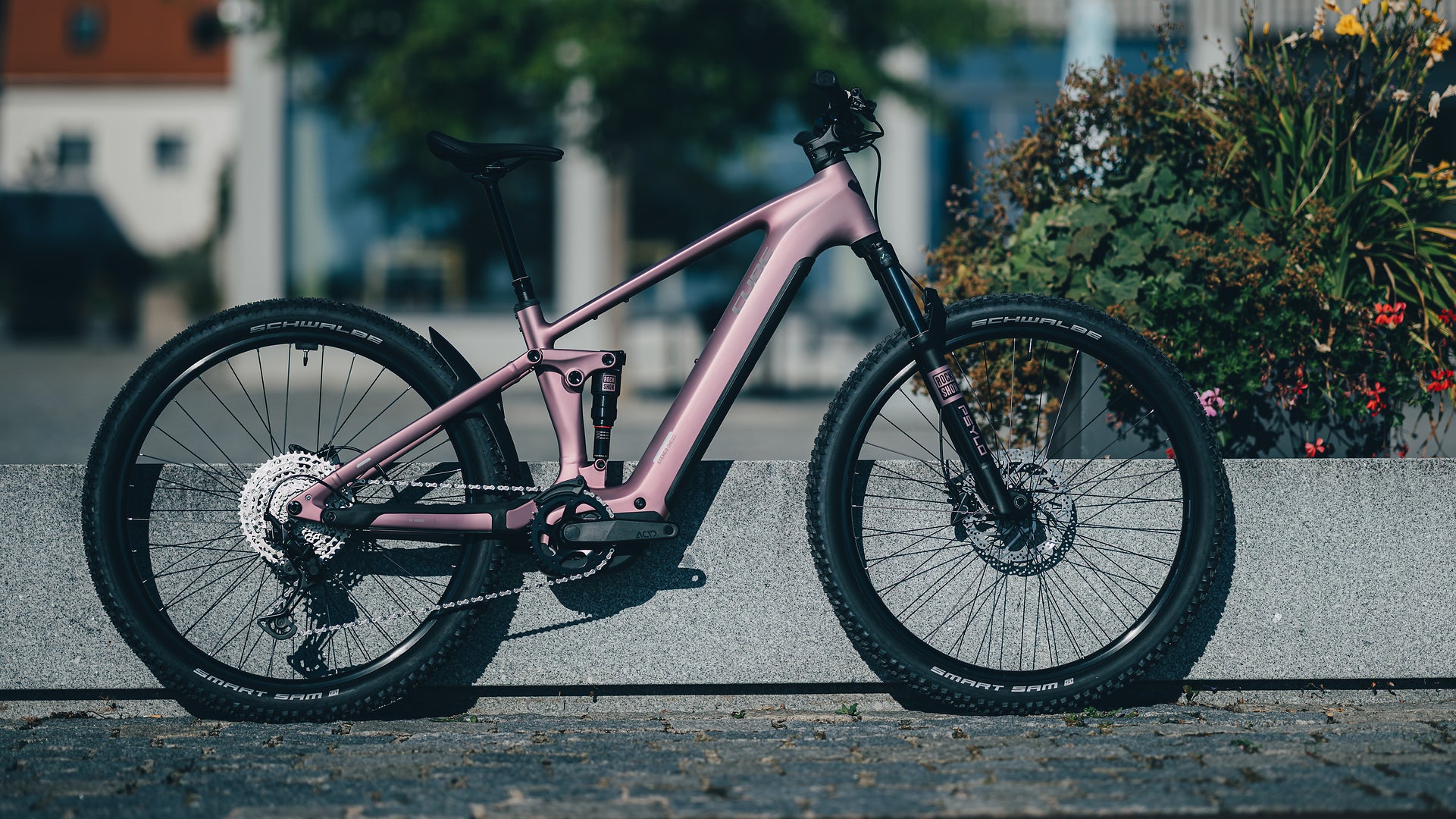 Cube Stereo Hybrid ONE22 Race 800 shiftblush'n'black
