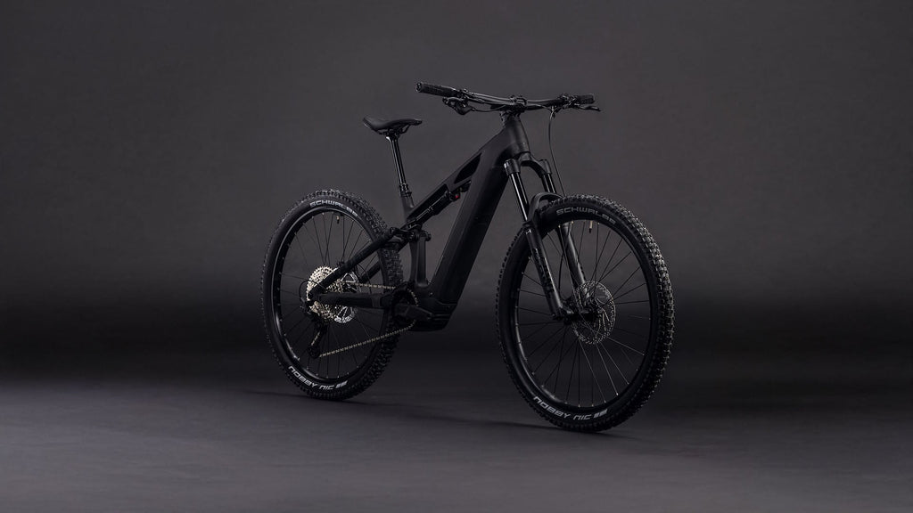 Cube Stereo Hybrid ONE44 HPC Race 800 blackline