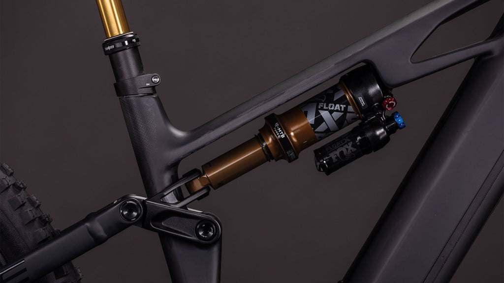 Cube Stereo Hybrid ONE44 HPC AT 800 carbon'n'gold