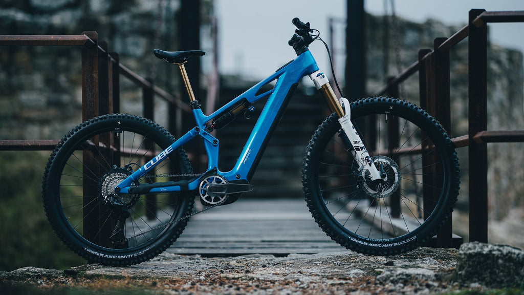 Cube Stereo Hybrid ONE77 HPC AT 800 actionteam