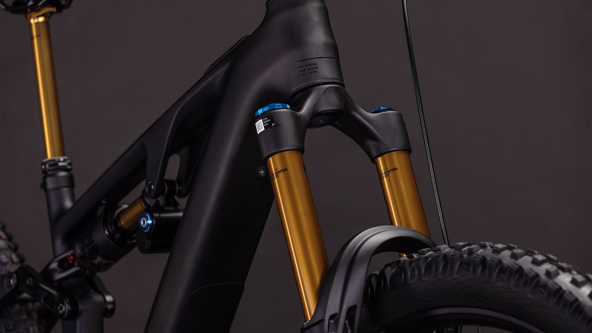 Cube AMS Hybrid 177 C:62 AT 600X carbon'n'gold