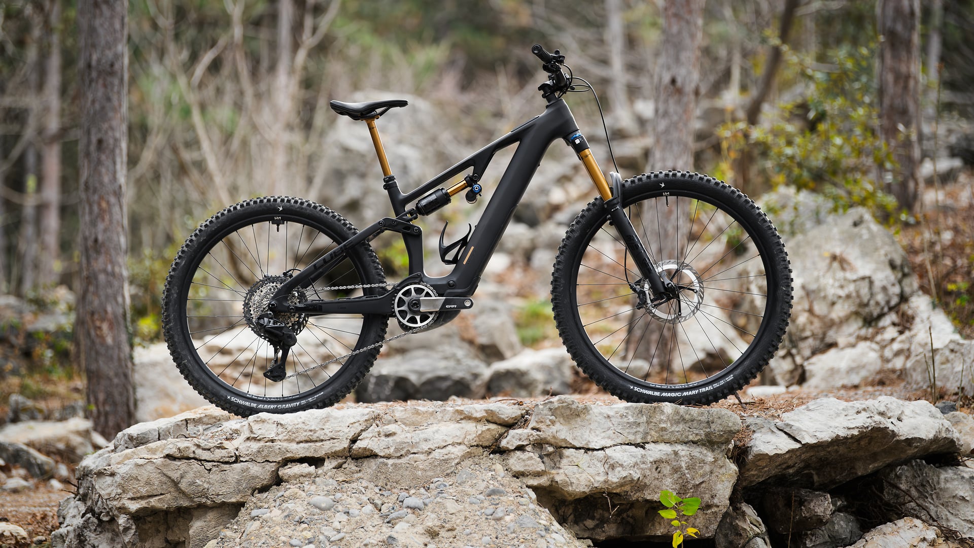 Cube AMS Hybrid 177 C:62 AT 600X carbon'n'gold