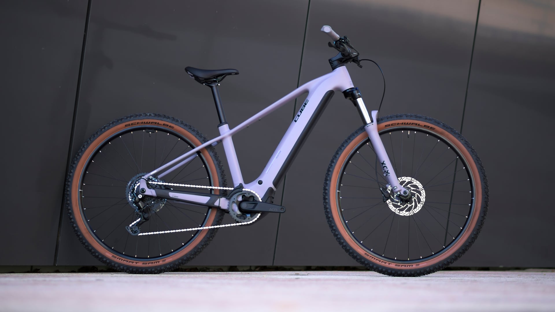 Cube Reaction Hybrid Performance 600 plumgrey'n'black