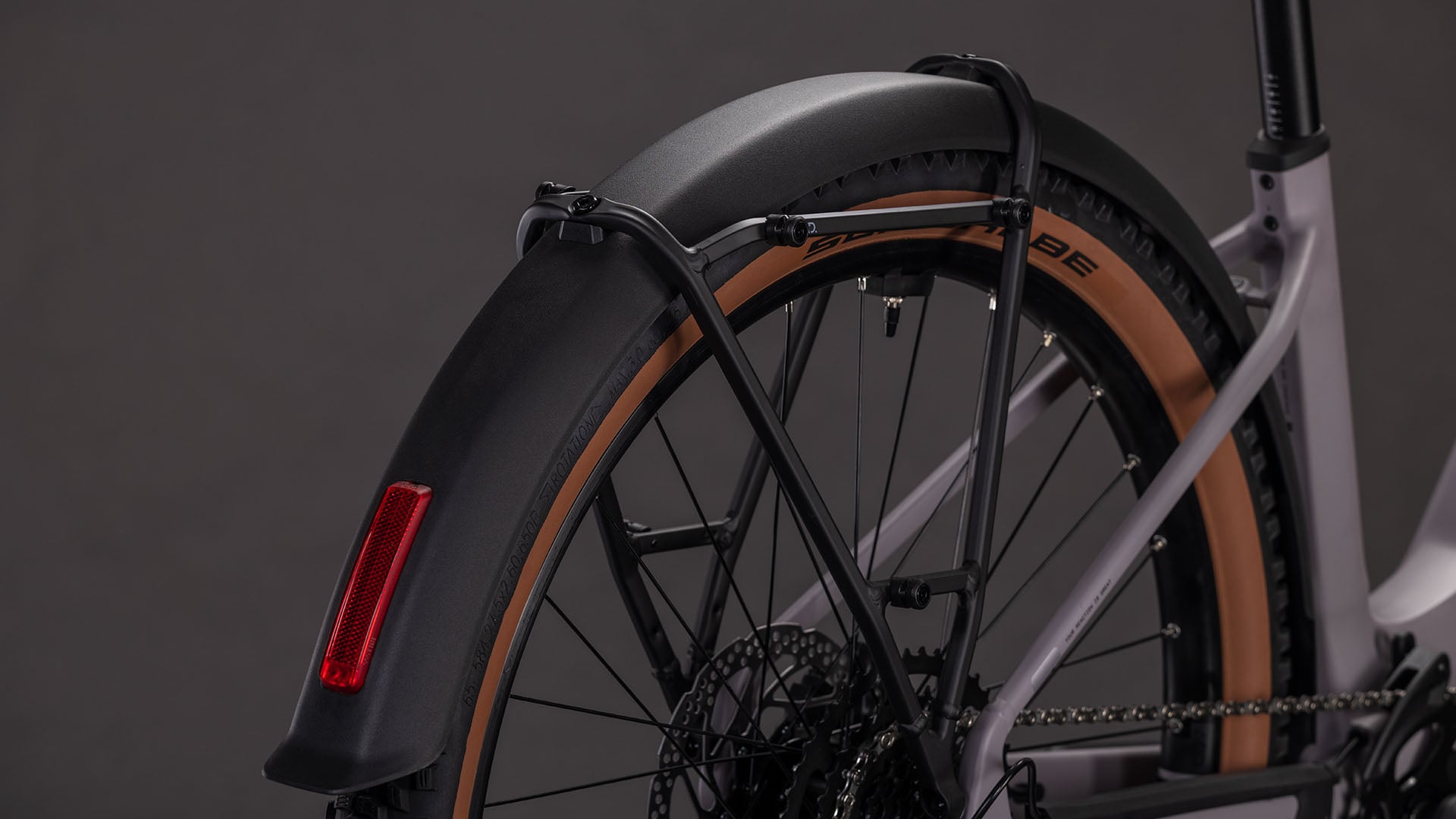Cube Reaction Hybrid Performance 600 FE plumgrey'n'black