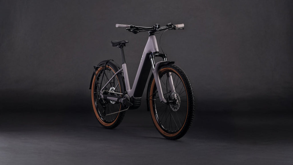 Cube Reaction Hybrid Performance 600 FE plumgrey'n'black