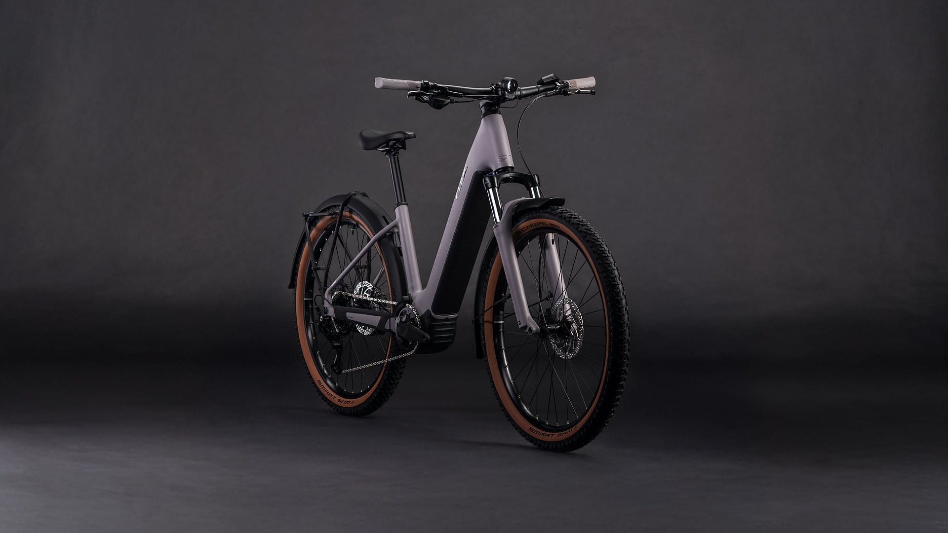 Cube Reaction Hybrid Performance 600 FE plumgrey'n'black