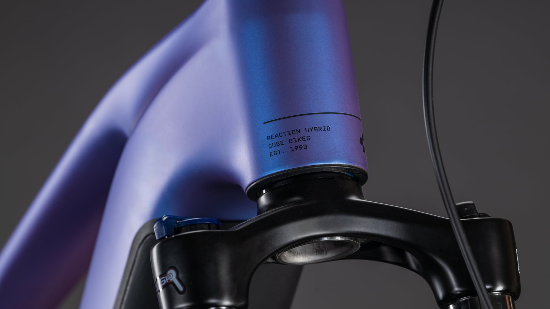Cube Reaction Hybrid ONE 800 blueiris'n'reflect