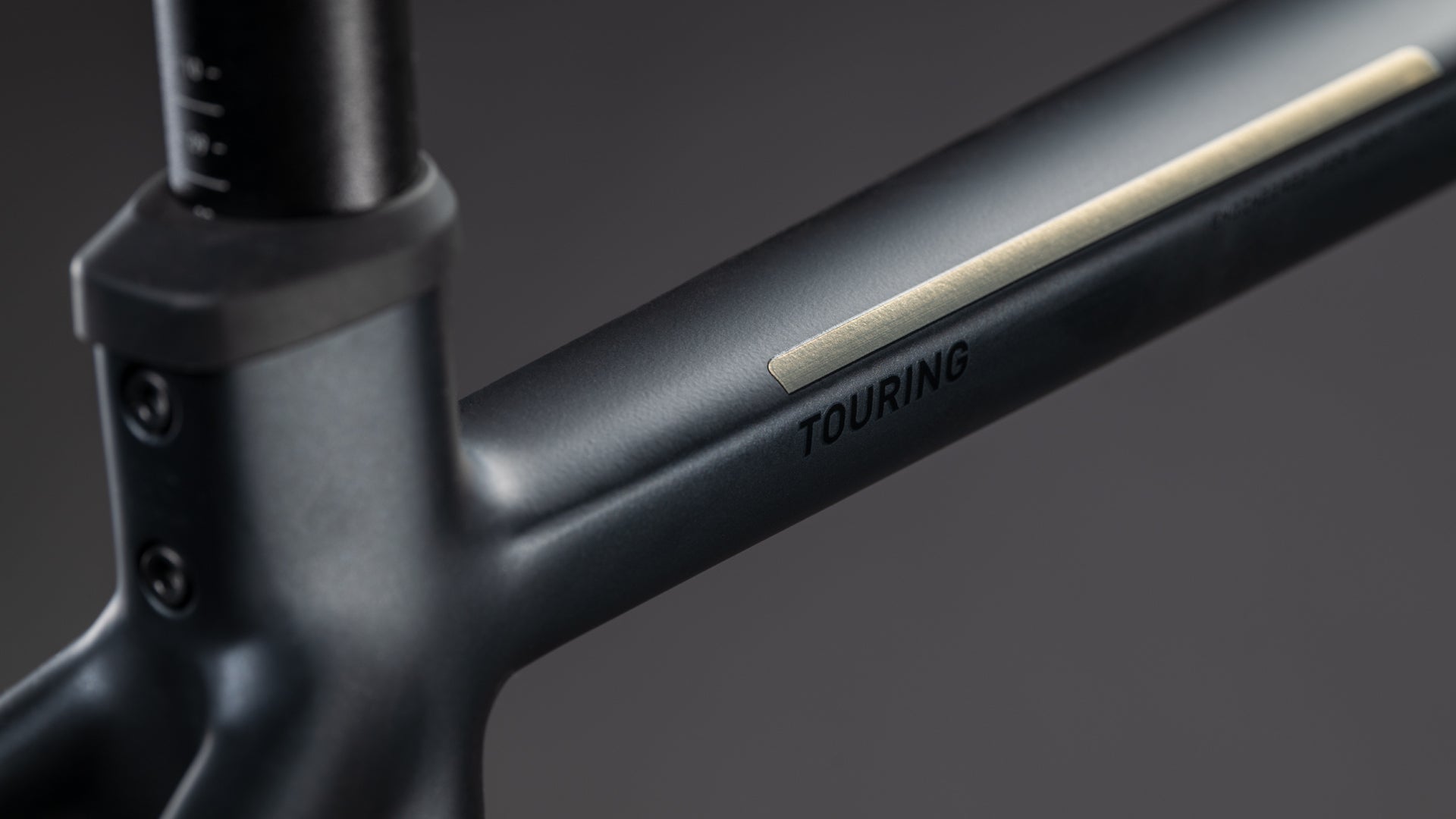 Cube Touring Hybrid ONE 600 coal'n'chrome