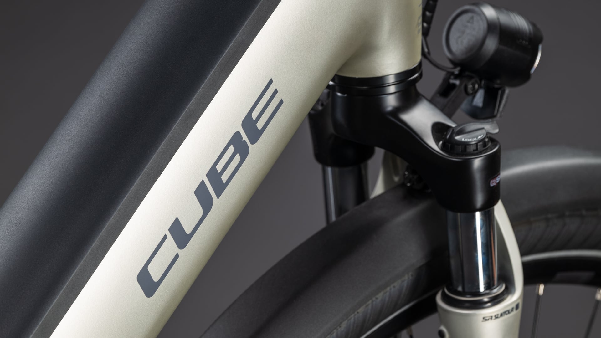 Cube Supreme RT Hybrid Comfort EXC 600 champagne'n'grey