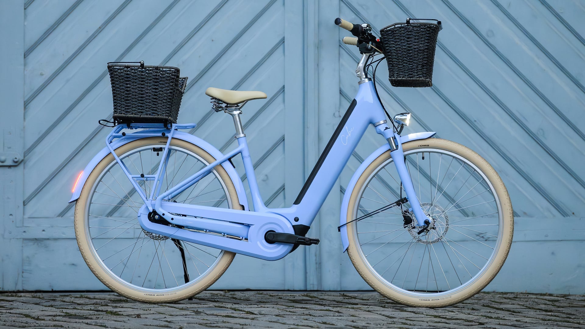 Cube Aruba Hybrid 600 blueblossom'n'creme