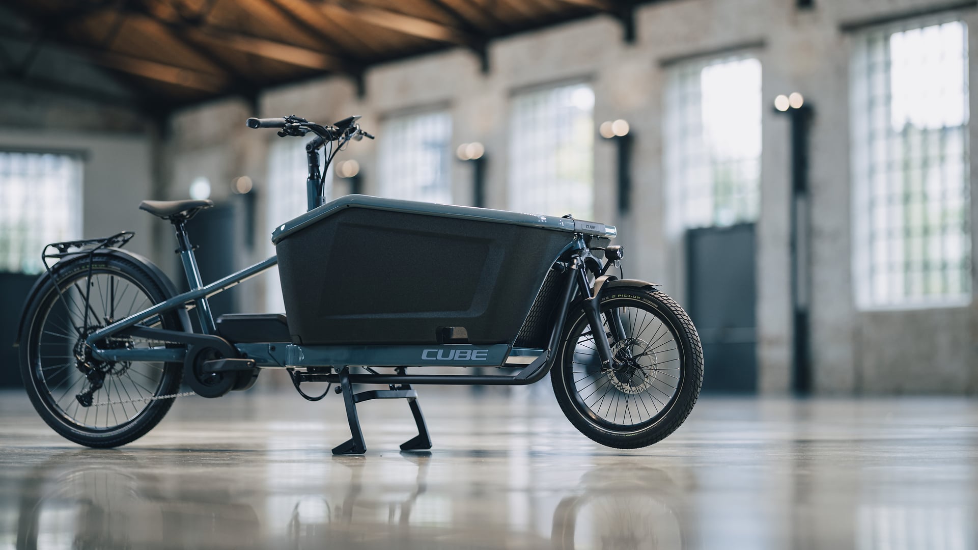 Cube Cargo Hybrid 800 storm'n'reflex