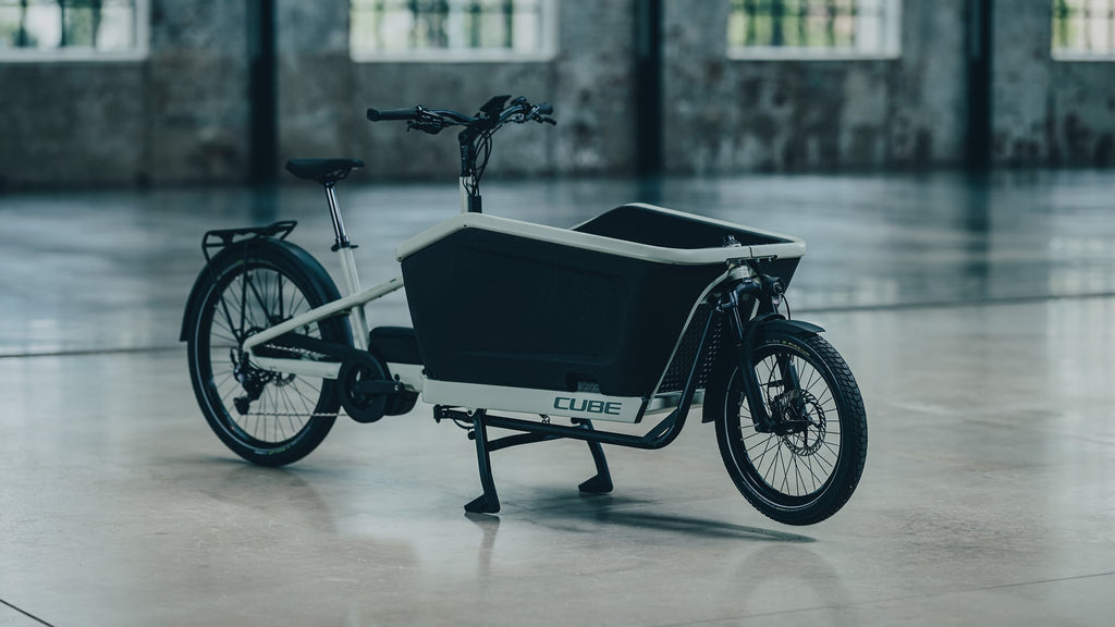 Cube Cargo Hybrid 800 pea'n'reflex