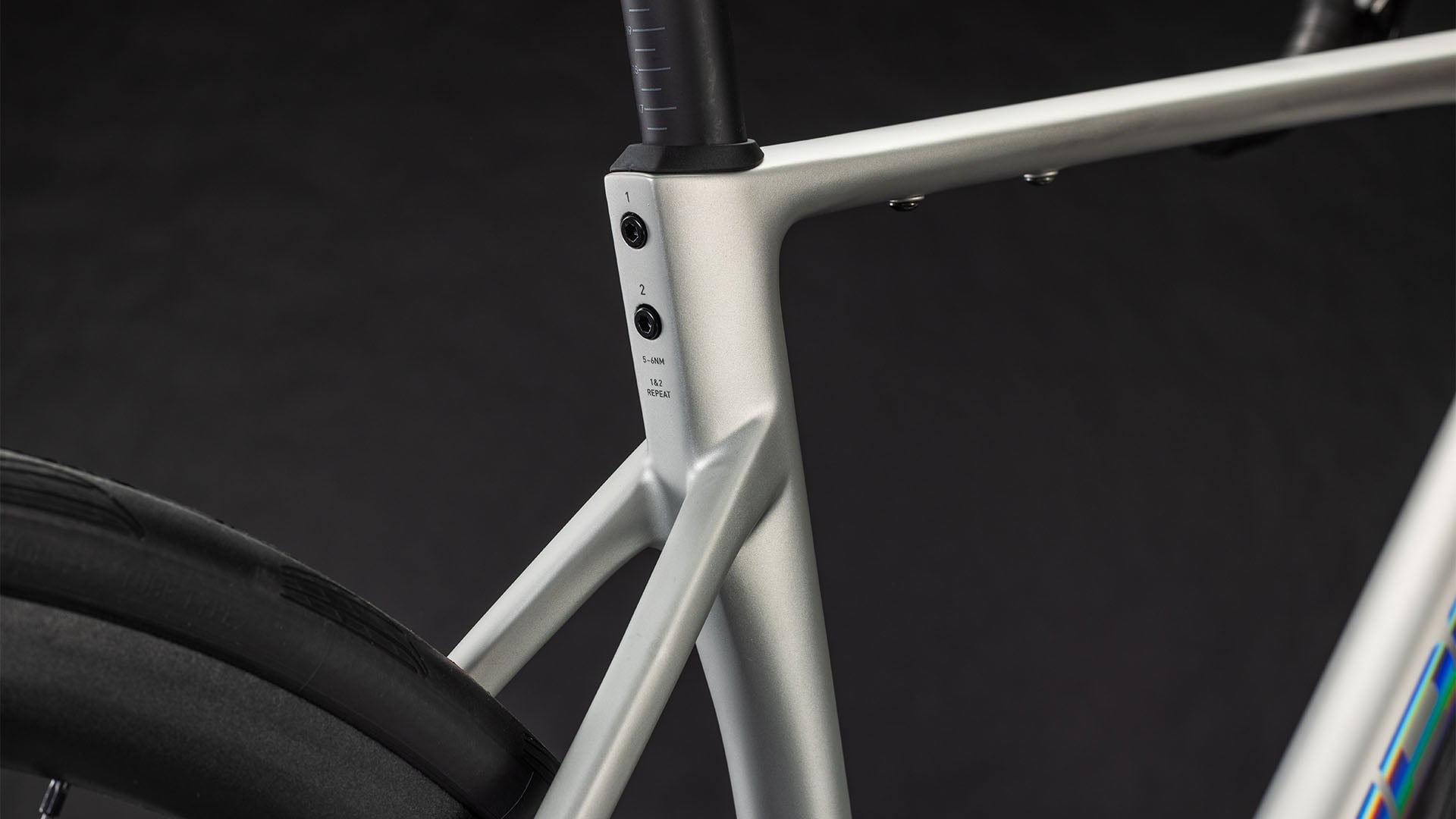 Cube Attain C:62 SLX sleekgrey'n'prism