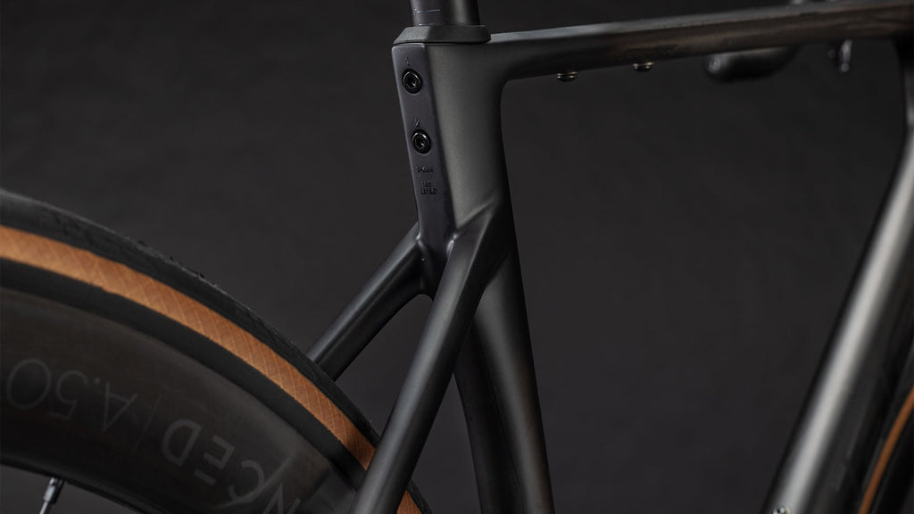 Cube Attain C:62 SLT carbon'n'coalchrome