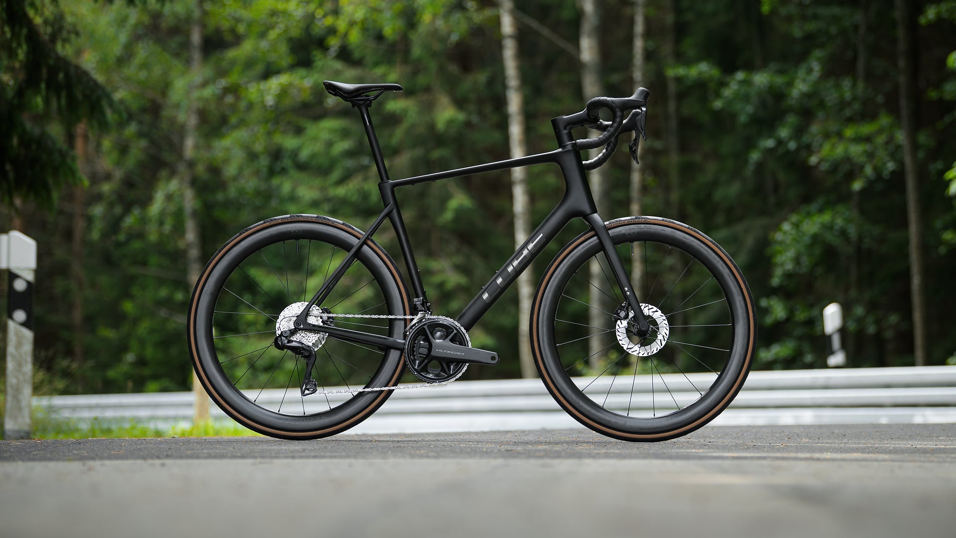 Cube Attain C:62 SLT carbon'n'coalchrome