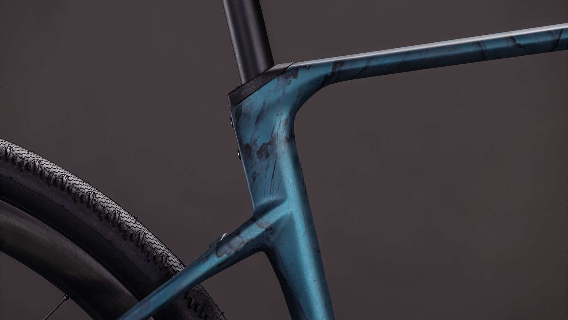 Cube Nuroad C:62 SLT royalgreen'n'fume