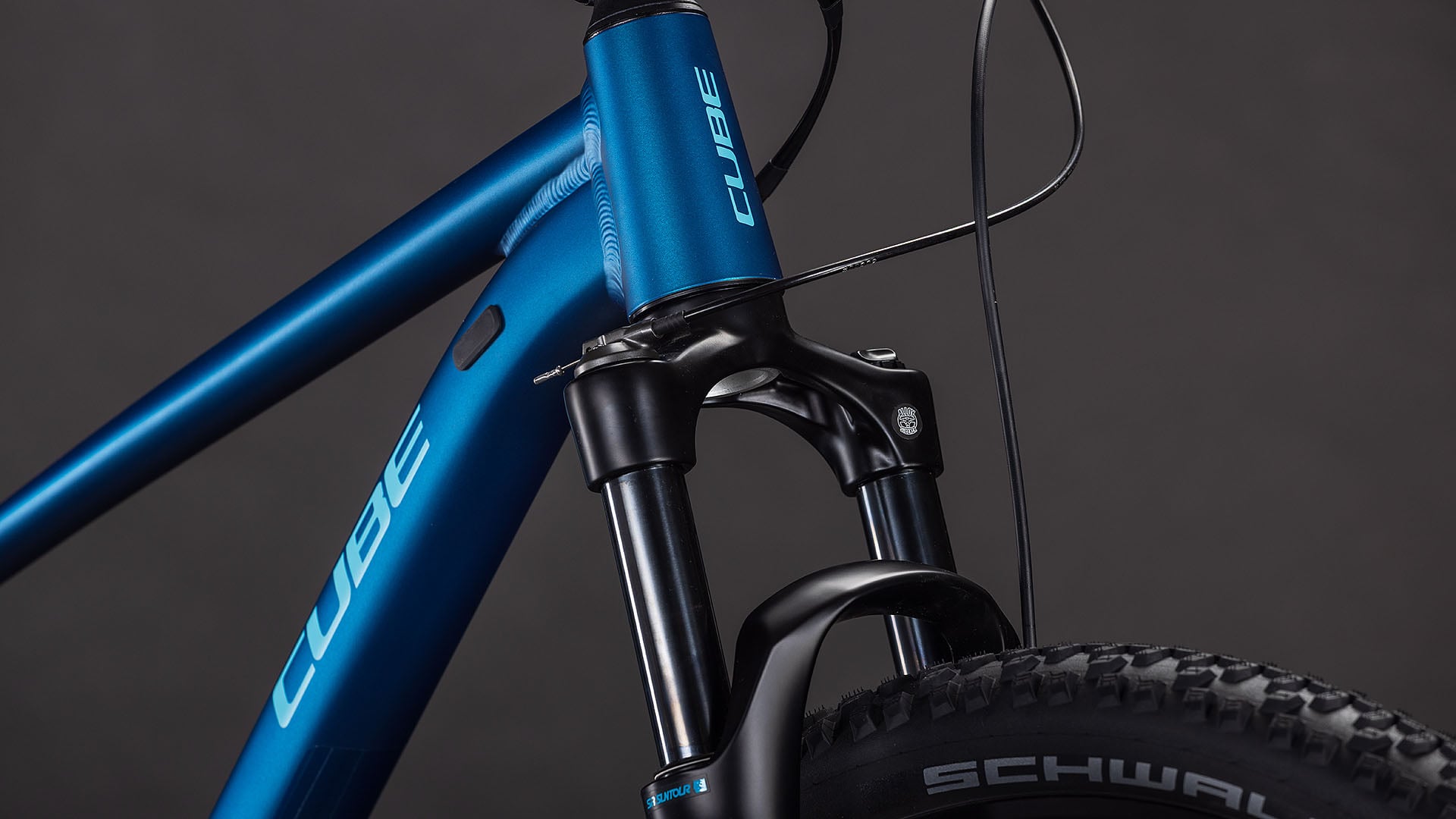 Cube Attention Pro electricblue'n'blue
