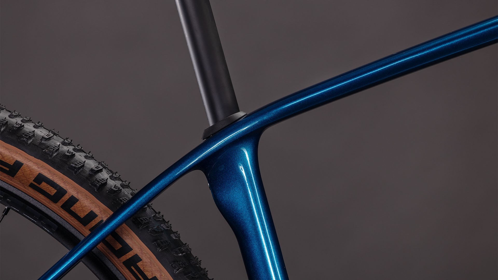 Cube Reaction C:62 SLX electricblue'n'white