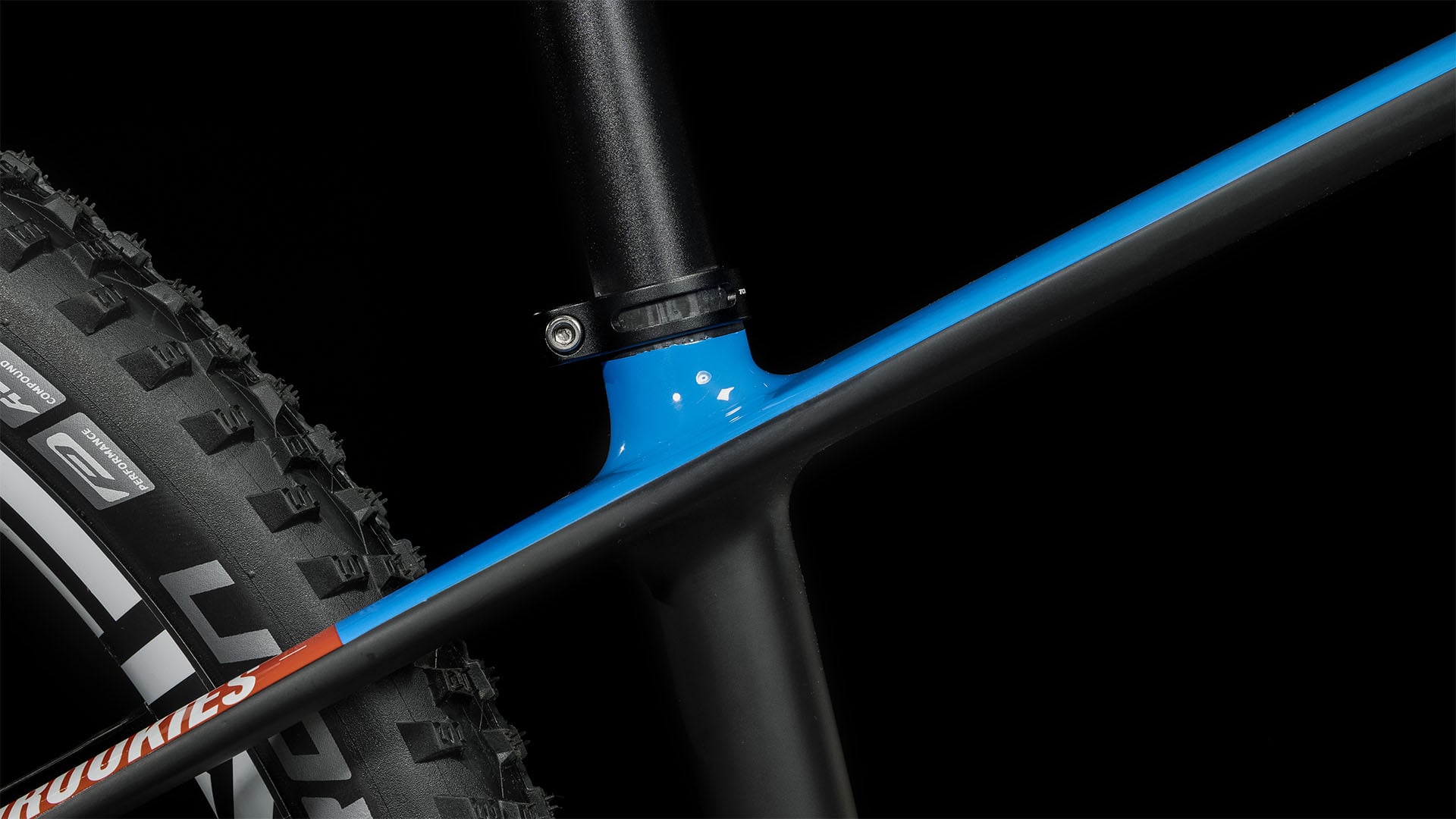 Cube Elite 240 C:62 Pro carbon'n'blue'n'red