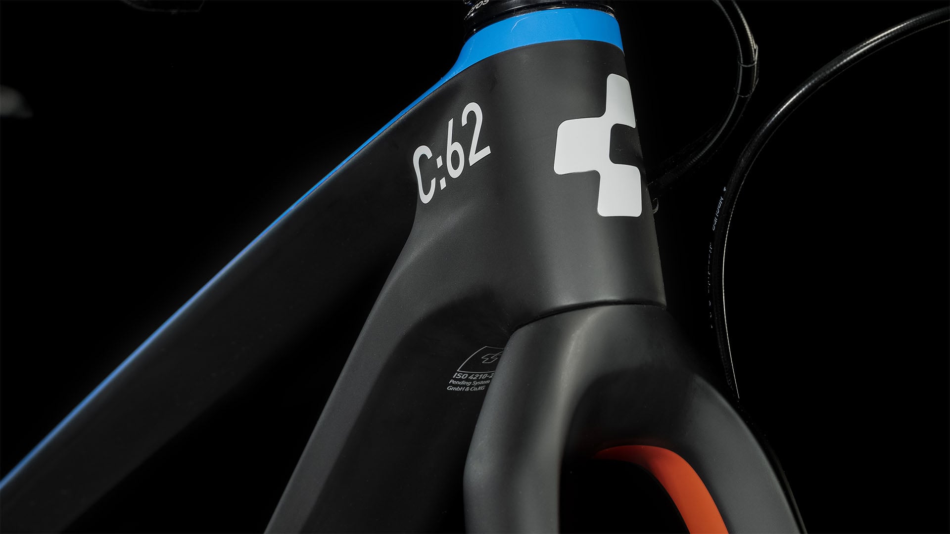 Cube Elite 240 C:62 Pro carbon'n'blue'n'red