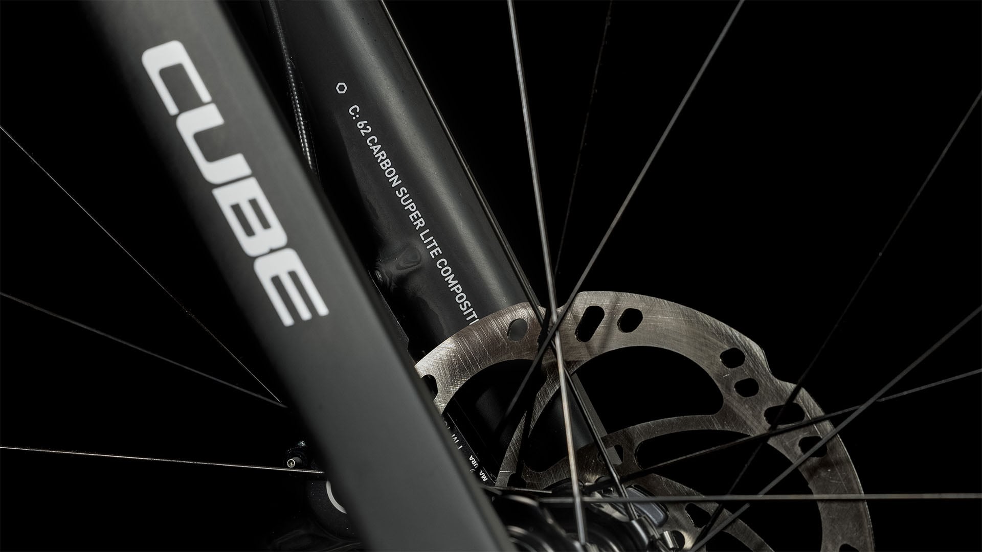Cube Elite 240 C:62 SLX carbon'n'blue'n'red