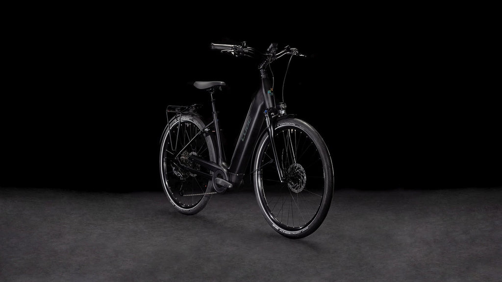 Cube Supreme Hybrid Pro 625 black'n'spectral