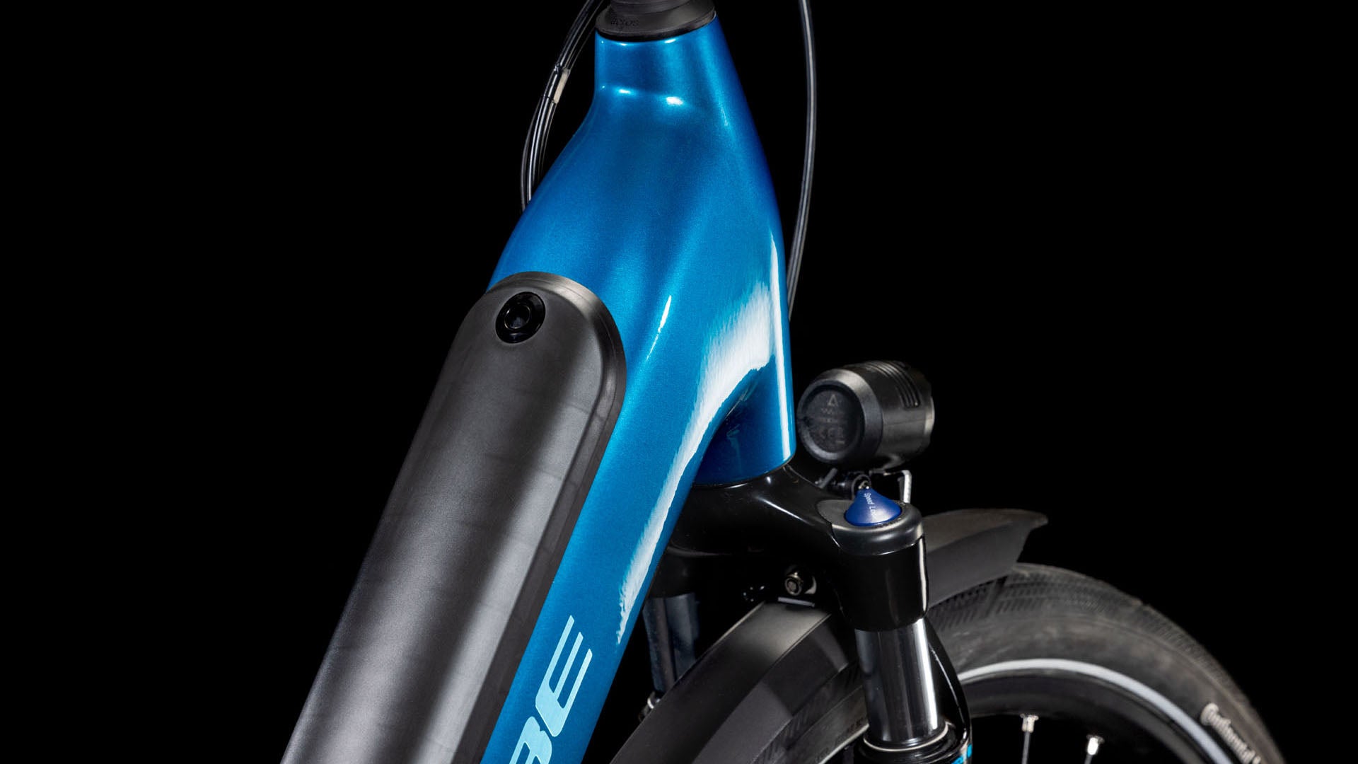 Cube Supreme Hybrid Pro 625 electricblue'n'blue