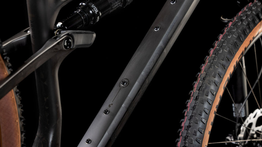 Cube AMS ZERO99 C:68X Race 29 blackline
