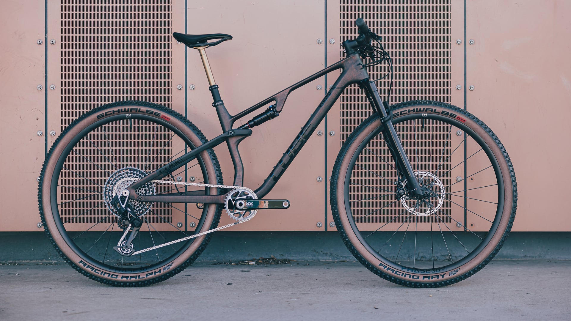 Cube AMS ZERO99 C:68X SLT 29 liquidlava'n'black